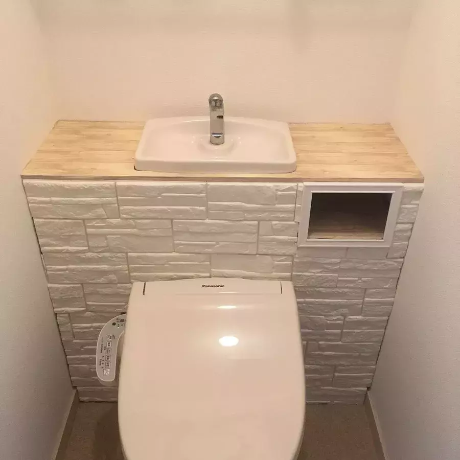 トイレをおしゃれにdiy タンクレス風やリメイクシートで簡単リメイク ローリエプレス トイレをおしゃれにdiy タンクレス風やリメイクシートで簡単リメイク ローリエプレス