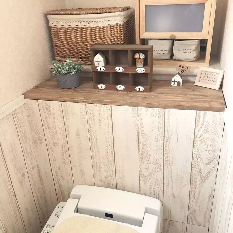 トイレをおしゃれにdiy タンクレス風やリメイクシートで簡単リメイク ローリエプレス