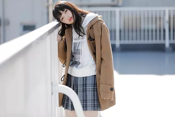 周りに差をつける アウター パーカーで ダイタン制服アレンジしたいキブン ローリエプレス