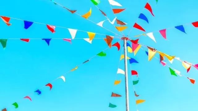 夢占い 旗の夢に関するの意味とは ローリエプレス 夢占い 旗の夢に関するの意味とは ローリエプレス