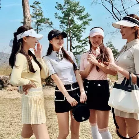 これで誰とも被らない 韓国のキュートでお手頃な レディース ゴルフウェア 特集 ローリエプレス