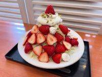 いちご盛り盛り×ピスタチオ。「クラフトカフェ」(埼玉県・さいたま市)のかき氷で手作りを味わおう