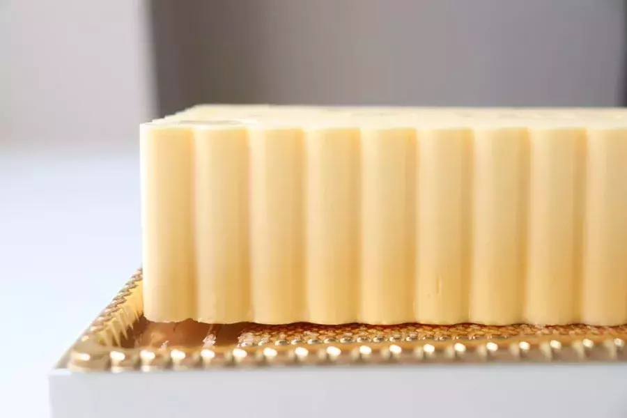 入手困難なお菓子の世界vol 5 開店後まもなく売り切れ エシレ バターを使用した夢のようなバターケーキ ガトー エシレ ナチュール ローリエプレス 入手困難なお菓子の世界vol 5 開店後まもなく売り切れ エシレ バターを使用した夢のようなバターケーキ ガトー エシレ ナチュール ローリエプレス