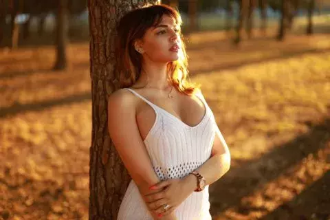 おっぱい好き男性の男性心理に迫る おっぱいの魅力と理想の大きさ ローリエプレス