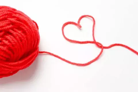 既婚者に聞いた 結婚相手との間に 運命 を感じた瞬間 ローリエプレス