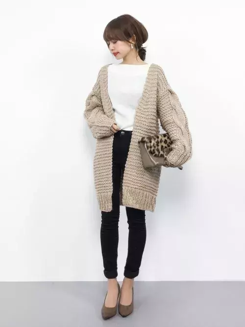 あったかわいいニットカーディガンで秋冬トレンドコーデ ローリエプレス