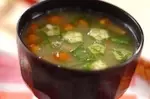 オクラとナメコのみそ汁