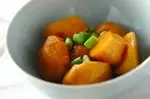 ほくほくやわらか！基本の里芋の煮物
