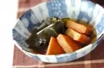 ワカメとさつま揚げの煮浸し