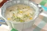トウモロコシの蒸し煮スープ