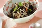レンコンの梅肉和え