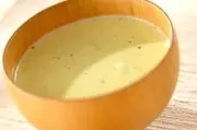 グリンピースのカレー風味ポタージュ