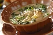 カキとホウレン草のクリーム煮