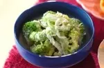 ブロッコリーのチーズ和え