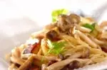 キノコとベーコンのクリームパスタ