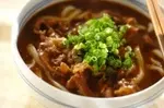 カレールウと麺つゆでカレーうどん 簡単包丁いらず by杉本 亜希子さん