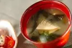 ワカメとタケノコのみそ汁