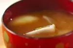 里芋のみそ汁