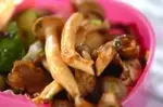 キノコのみそマヨ炒め