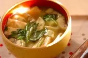 ナスと油揚げのみそ汁