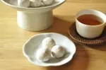 ほうじ茶に合うセサミスノーボール