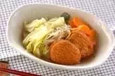 キャベツと練り物の煮物