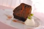 黒のシフォンケーキ