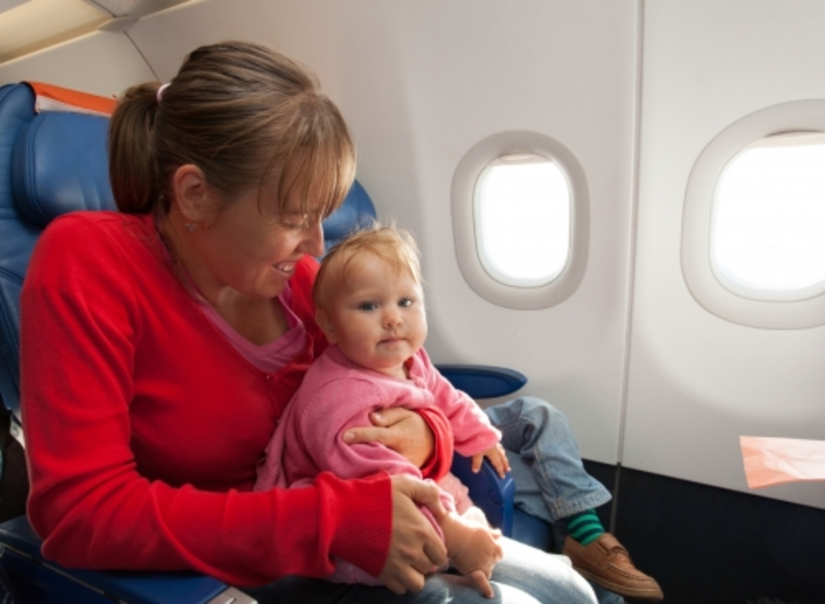 赤ちゃんと飛行機に乗る前に知っておきたいことまとめ ウーマンエキサイト