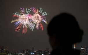 人気の花火大会を先取り 17年花火大会まとめ ウーマンエキサイト