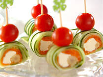 定番のおつまみ食材の＜チーズ＞は、そのまま食べてもおいしいですが、少しアレンジすると絶品おつまみに早変わり！今回は、人気のクリームチーズやカマンベールチーズを、電子レンジやトースターを使った手軽な調理法でアレンジする簡単おつまみレシピを中心にご紹介します。