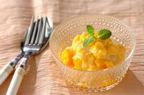 トロピカルフルーツの代表格「マンゴー」。マンゴーの本場、沖縄県の農水産物販売促進協議会が夏の始まりの7月15日を『マンゴーの日』と制定するくらい、これからが旬をむかえる果物です。そこでこのまとめでは、みずみずしくて甘いマンゴーをたっぷり堪能できるレシピをご紹介します！