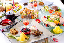 毎年恒例のおせち料理も、それぞれの意味がわかると、もっと手作りに挑戦してみたくなりますね！おせちの豆知識と一緒に、本格的だけど意外と簡単にできる、おせちレシピをご紹介します。