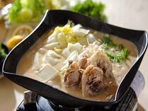 酒粕はとても栄養価が高く、ビタミン、ミネラル、食物繊維が豊富にとれる食材です。また酒粕を使って作る甘酒は飲む美容液とまで言われているんですよ。スーパーなどでも簡単に手に入る酒粕のレシピをご紹介いたします。