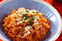 炊き込みご飯は同じような味になりがち。ミートソースやシーフード、中華風やおでん！など具材と調味料を変えることでバリエーション豊かに楽しめます。バラエティーに富んだ炊き込みご飯レシピをご紹介します！