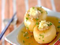 甘くてみずみずしくて美味しいカブの季節がやってきました。カブは実も葉もビタミン豊富で美肌効果も期待できる嬉しい食材。カブを実から葉っぱまで余すことなく、美味しく食べれるレシピをご紹介します。