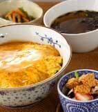 ふっくらカニタマ丼の献立