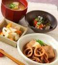 「イカと焼き豆腐の甘煮」の献立