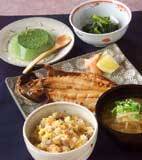 菊入り炊き込みご飯の献立