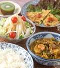 「タイ風きのこカレー」の献立