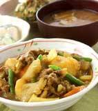 肉じゃがカレー風味の献立