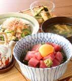 とろとろ鉄火丼の献立