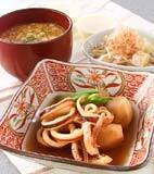 イカと小芋の甘煮の献立