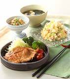 豚肉板コンショウガ焼きの献立