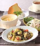 ホウレン草のフジッリの献立