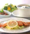 「サーモンのチーズ焼き」の献立