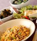 「炊き込みチキンピラフ」の献立