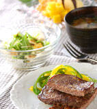 ペッパーステーキの献立