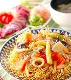 五目かた焼きそばの献立