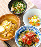 秋の鉄火丼の献立