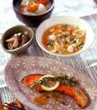 サーモンソテーの献立